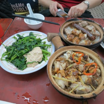 四季煲仔飯 - Clay pot rice with eel/chicken and liver sausage/pork spare ribs - delicious! - Cantonese Near Me - Hong Kong, HK