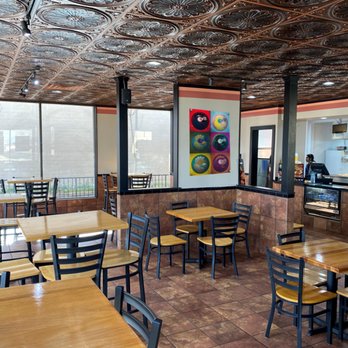 Golden Chick - a restaurant with tables and chairs - Fast Food Near Me - San Angelo, Texas Golden Chick - a restaurant with tables and chairs - Fast Food Near Me - San Angelo, Texas