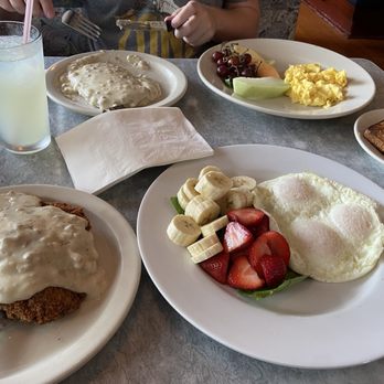 Maxfields Pancake House - Country fried chicken & steak breakfasts - Breakfast & Brunch Near Me - Schaumburg, Illinois Maxfields Pancake House - Country fried chicken & steak breakfasts - Breakfast & Brunch Near Me - Schaumburg, Illinois
