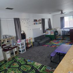 Liz's Munchkins Childcare