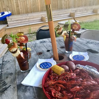 1886 Humble Backyard - Lounges Near Me - Humble, Texas 1886 Humble Backyard - Lounges Near Me - Humble, Texas