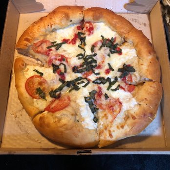 Little It' Deli - Margarita pizza deep dish - Pizza Near Me - Emlenton, Pennsylvania Little It' Deli - Margarita pizza deep dish - Pizza Near Me - Emlenton, Pennsylvania