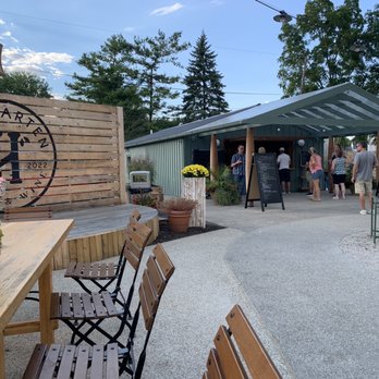 HillGarten - Bar and patio - Beer Gardens Near Me - Hilliard, Ohio