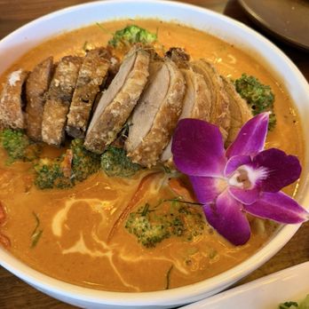 Weera Thai - Rainbow - Thai Near Me - Las Vegas, Nevada