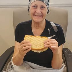 Bakersfield Hematology Oncology - Lunchtime in chemo1
