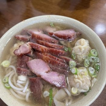 Shun Wang - Cha siu and wonton noodle - Barbeque Near Me - Elmhurst, New York Shun Wang - Cha siu and wonton noodle - Barbeque Near Me - Elmhurst, New York