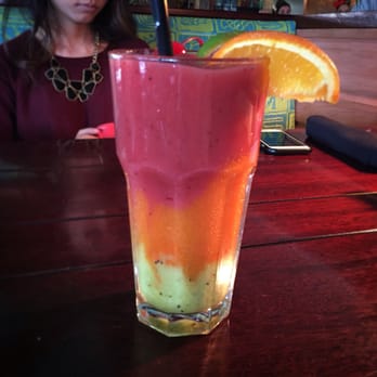 Bahama Breeze - Strawberry, mango, and kiwi drink - Caribbean Near Me - Duluth, Georgia Bahama Breeze - Strawberry, mango, and kiwi drink - Caribbean Near Me - Duluth, Georgia