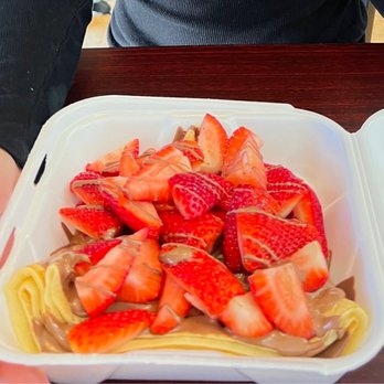 Chocolate Bash - Crepe with milk chocolate and strawberries - Coffee & Tea Near Me - Los Angeles, California Chocolate Bash - Crepe with milk chocolate and strawberries - Coffee & Tea Near Me - Los Angeles, California