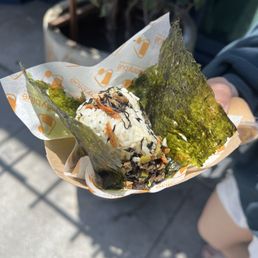 Hijiki (vegan - gluten free) Hijiki (vegan - gluten free)