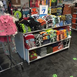 The Children's Place - Tshirts on sale