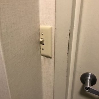 Holiday Inn Express Worcester Downtown - Pretty shabby electrical work. - Hotels Near Me - Worcester, Massachusetts