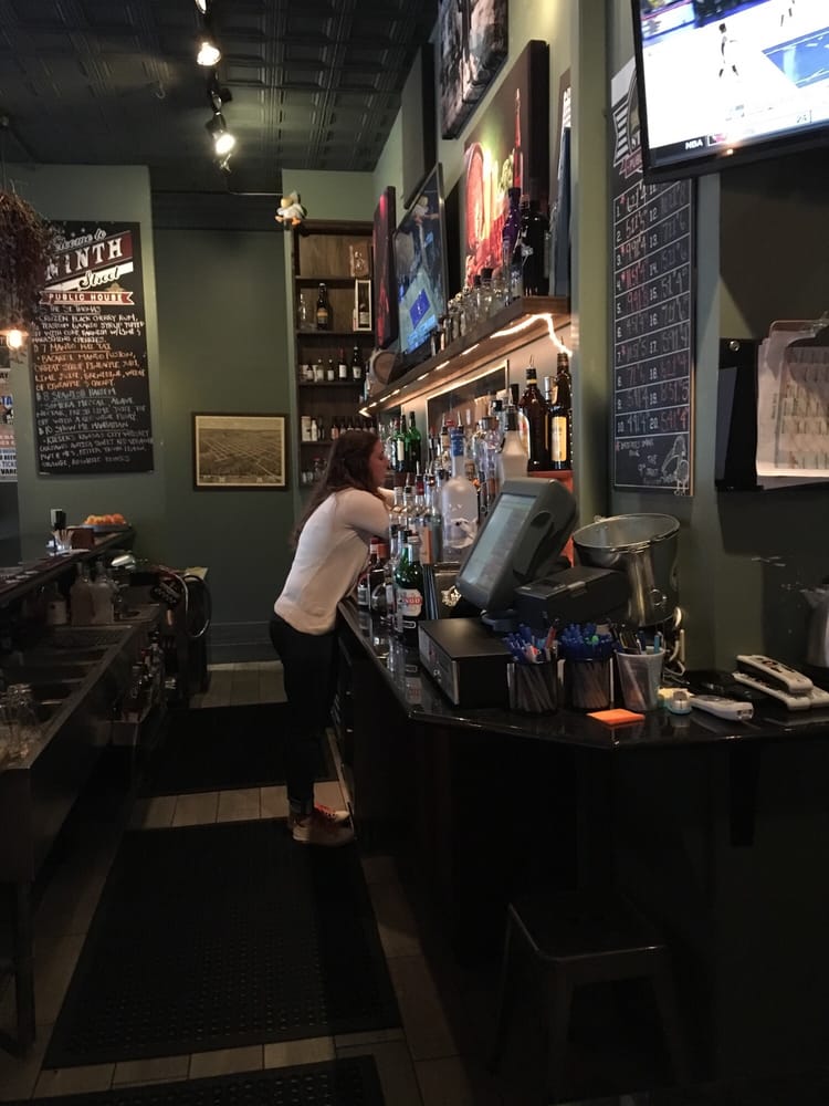 9TH STREET PUBLIC HOUSE Updated September 2024 25 Reviews 32 N