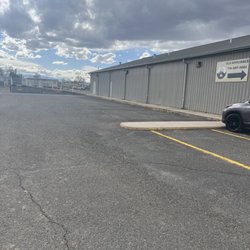 SLV Appliance - Loading dock with plenty open space for loading appliances.