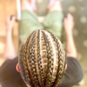 Salon2Go - Man Bun Braids - Hair Stylists Near Me Salon2Go - Man Bun Braids - Hair Stylists Near Me