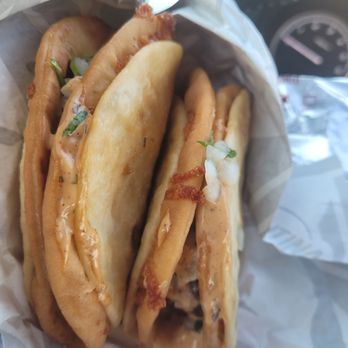 Taco Bell - Not a lot in there compared to other spots. - Fast Food Near Me - Webster, New York