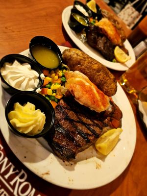 Tony Roma's by null