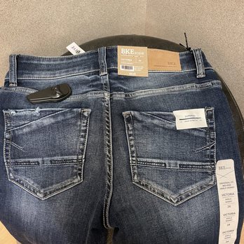 The Buckle - Men's Clothing Near Me - Albuquerque, New Mexico