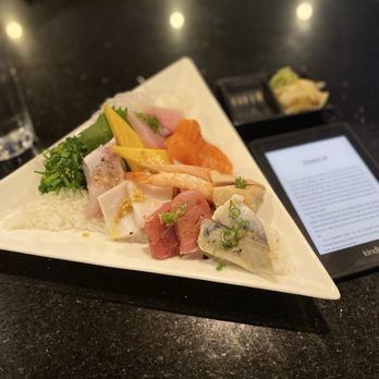 Yanagi - CHIRASHI BOWL - Sushi Bars Near Me - Austin, Texas Yanagi - CHIRASHI BOWL - Sushi Bars Near Me - Austin, Texas