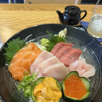 Ozakaya - Chirashi Special + uni - Izakaya Near Me - Brooklyn, New York