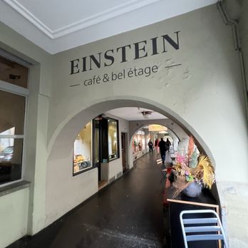Einstein Kaffee & Rauchsalon - Cafes Near Me - Bern, BE