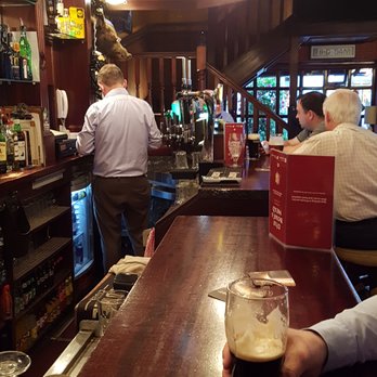 The Boar's Head - Lovely small local pub in the heart of the city - Irish Pub Near Me - Dublin, D