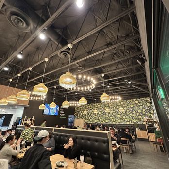 Manaao - Inside - Thai Near Me - Tustin, California