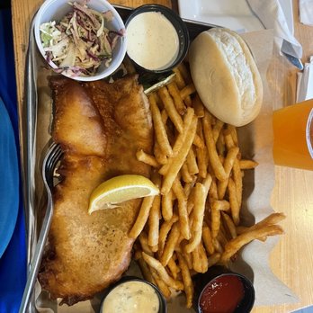 Tavern on the Hill - Beer Battered Fish Basket - Bars Near Me - Duluth, Minnesota Tavern on the Hill - Beer Battered Fish Basket - Bars Near Me - Duluth, Minnesota