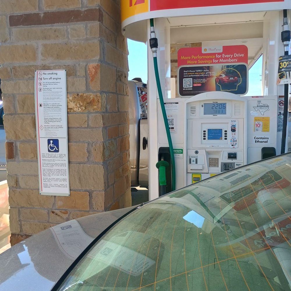 Texas Best Smokehouse - Gas pump - Smokehouse Near Me - Cleburne, Texas Texas Best Smokehouse - Gas pump - Smokehouse Near Me - Cleburne, Texas
