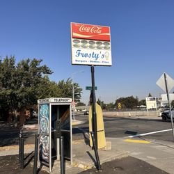 Frosty's - A booth with no phone.