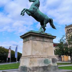 Leibniz Universität Hannover - Das Niedersachsenross.