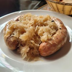 Deutsches Haus - Local bratwurst with sauerkraut