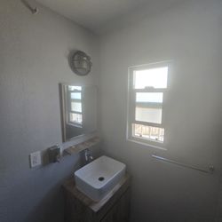 Bungalows Hostel - Bathroom