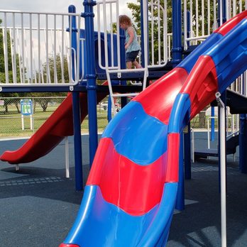 Hummel Park - Parks Near Me - Plainfield, Indiana