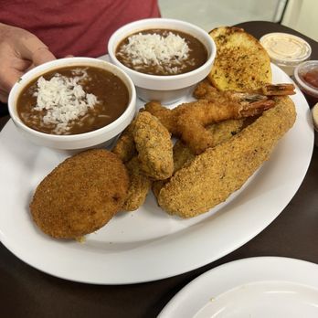 Louisiana Fish House - Seafood Platter - Cajun/Creole Near Me - Katy, Texas Louisiana Fish House - Seafood Platter - Cajun/Creole Near Me - Katy, Texas