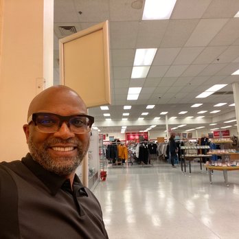 TJ MAXX - Updated November 2025 - 37 Photos & 14 Reviews - 8101 N E