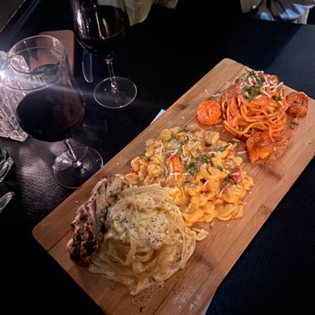 Dorsia - lobster Mac N' Cheese Pasta - Italian Near Me - Milwaukee, Wisconsin
