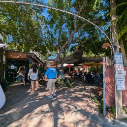 Gilhooley's Restaurant and Oyster Bar - The gateway