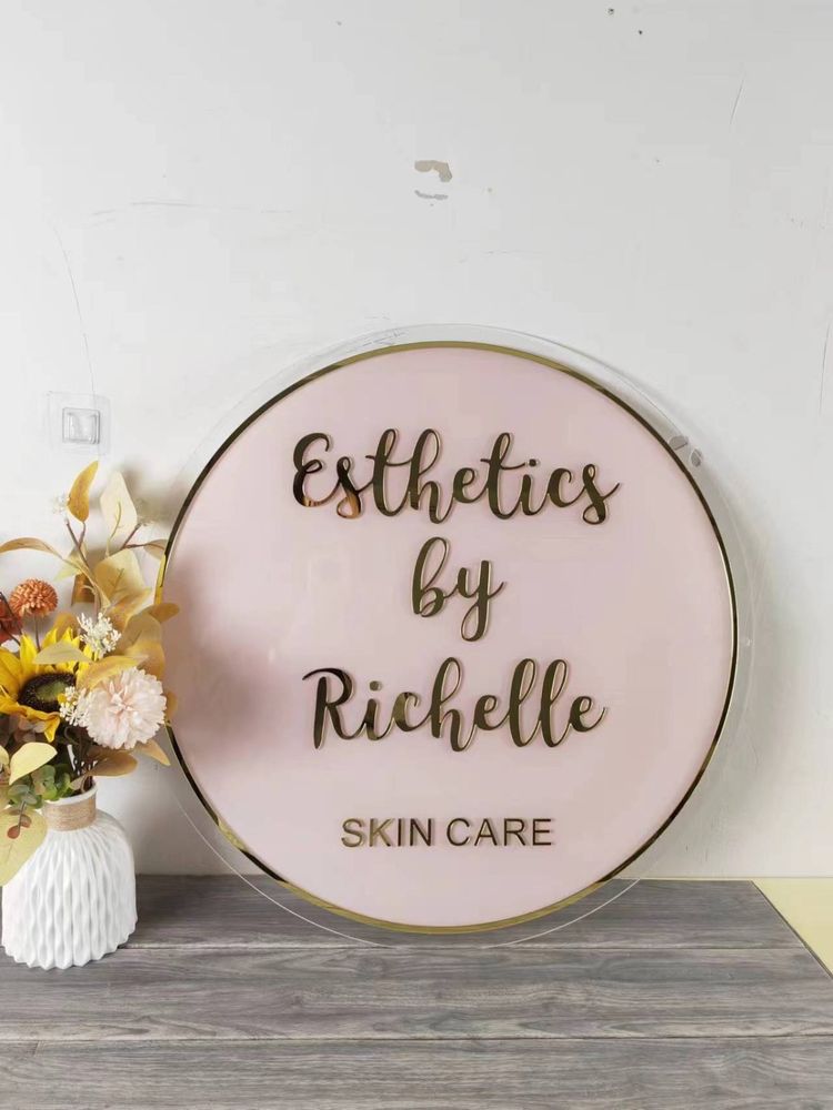 Esthetics by Richelle Logo