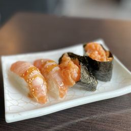 Spicy Salmon Roll