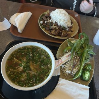 Tai's Asian Bistro - Chinese Near Me - Columbus, Ohio