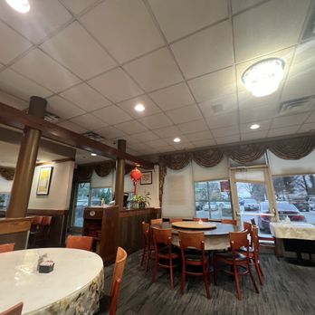 Yu Zhou Cafe - Inside - Szechuan Near Me - Gaithersburg, Maryland