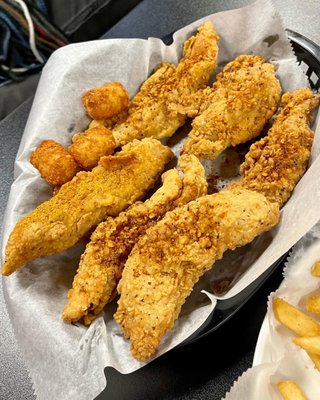 Chicken Lit Tenders & Wings by null