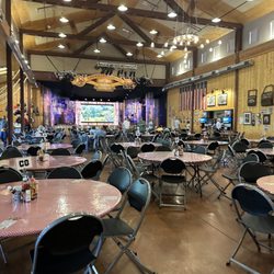 Ebenezer's Barn & Grill