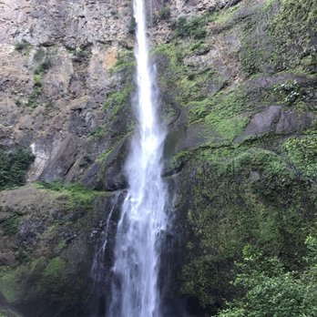 Multnomah Falls - Hiking Near Me - Bridal Veil, Oregon Multnomah Falls - Hiking Near Me - Bridal Veil, Oregon