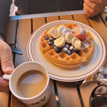Headlines Diner And Grill - Waffles - American Near Me - Los Angeles, California Headlines Diner And Grill - Waffles - American Near Me - Los Angeles, California