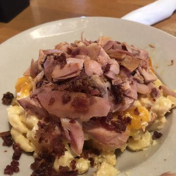Jim 'N Nick's Bar-B-Q - Loaded Mac 'n Cheese (smoked chicken and bacon) - Barbeque Near Me - Franklin, Tennessee