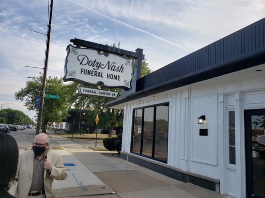DOTY NASH FUNERAL HOME - Updated June 2026 - 11 Photos - 8620 S Stony