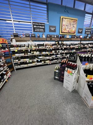 Zipps Liquors by null