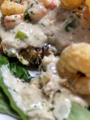 PEEWEE'S CRABCAKES by null