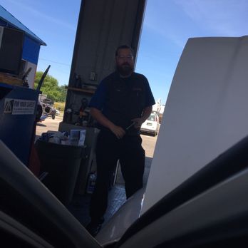 Express Oil Change & Tire Engineers - Tray the mechanic - Oil Change Stations Near Me - Foley, Alabama Express Oil Change & Tire Engineers - Tray the mechanic - Oil Change Stations Near Me - Foley, Alabama
